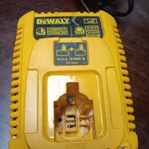DeWalt DC9310 7.2V-18V Battery Charger | NiCd NiMH Li-Ion Fast Charge